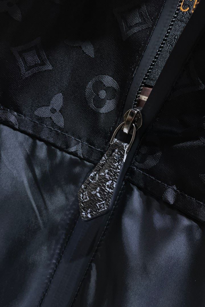 Louis Vuitton Outwear